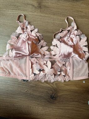 Victoria's Secret Blush Satin & Lace Bralette